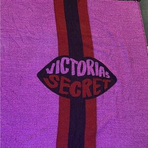 Victoria's Secret “blanket” art